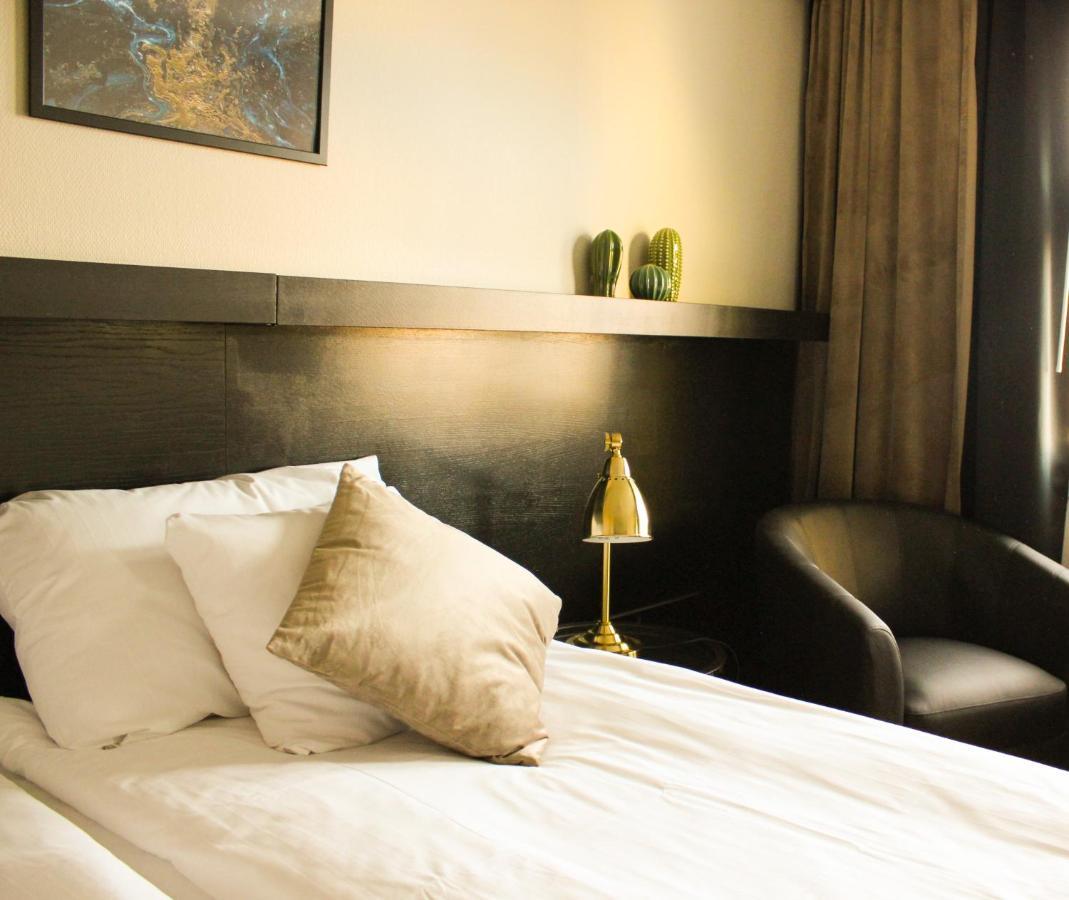 Kumla Hotel Екстериор снимка
