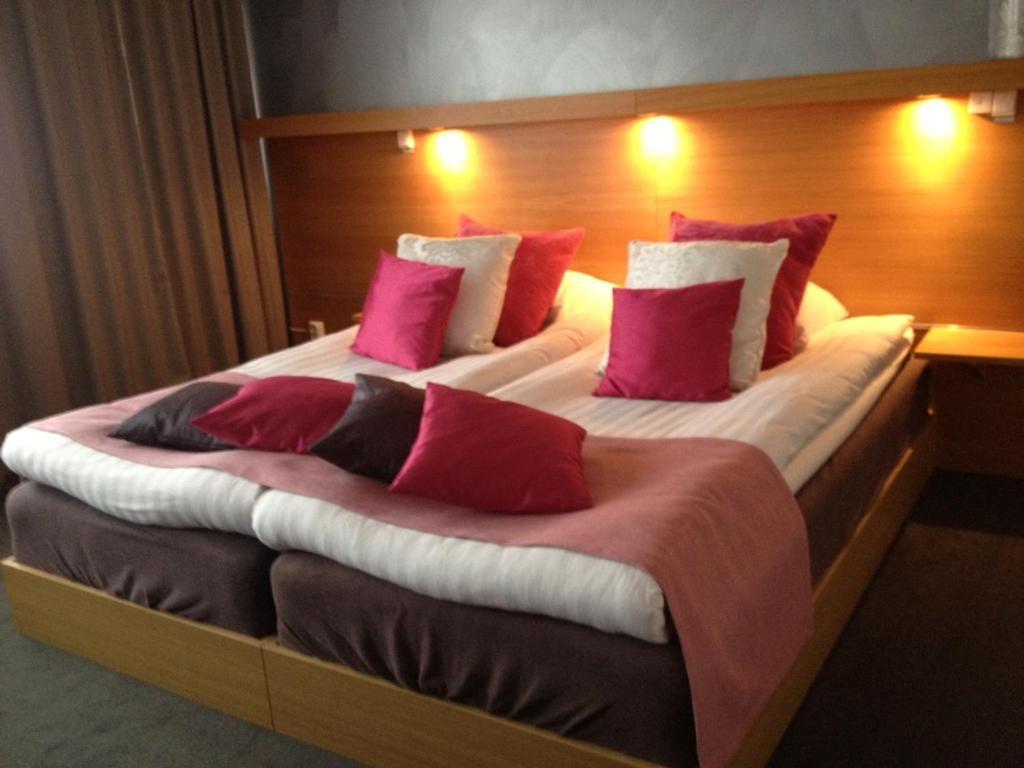 Kumla Hotel Стая снимка