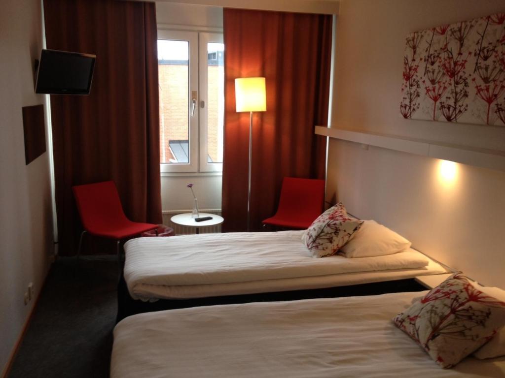 Kumla Hotel Стая снимка